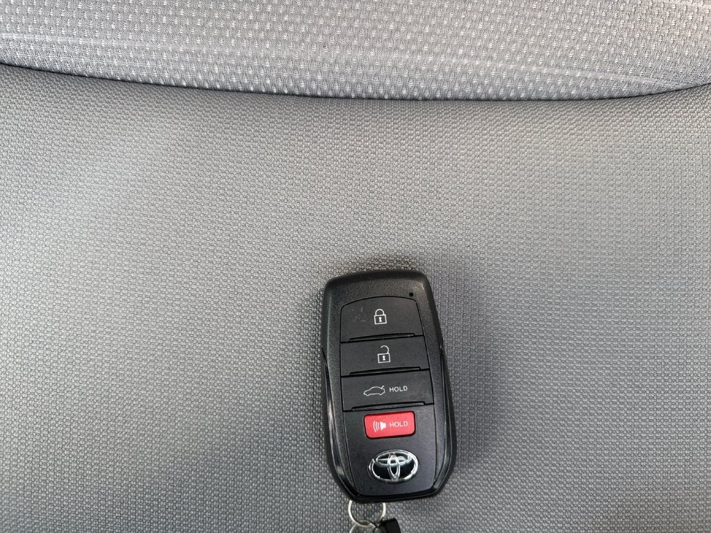 2025 Toyota Corolla Hybrid SE