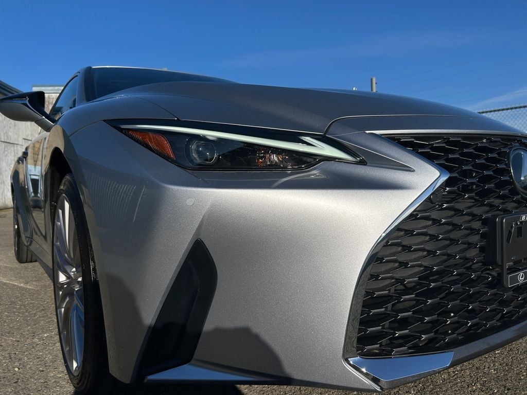 2023 Lexus IS 300 300