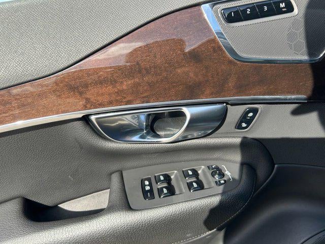 2018 Volvo XC90 T6 Momentum ONE OWNER