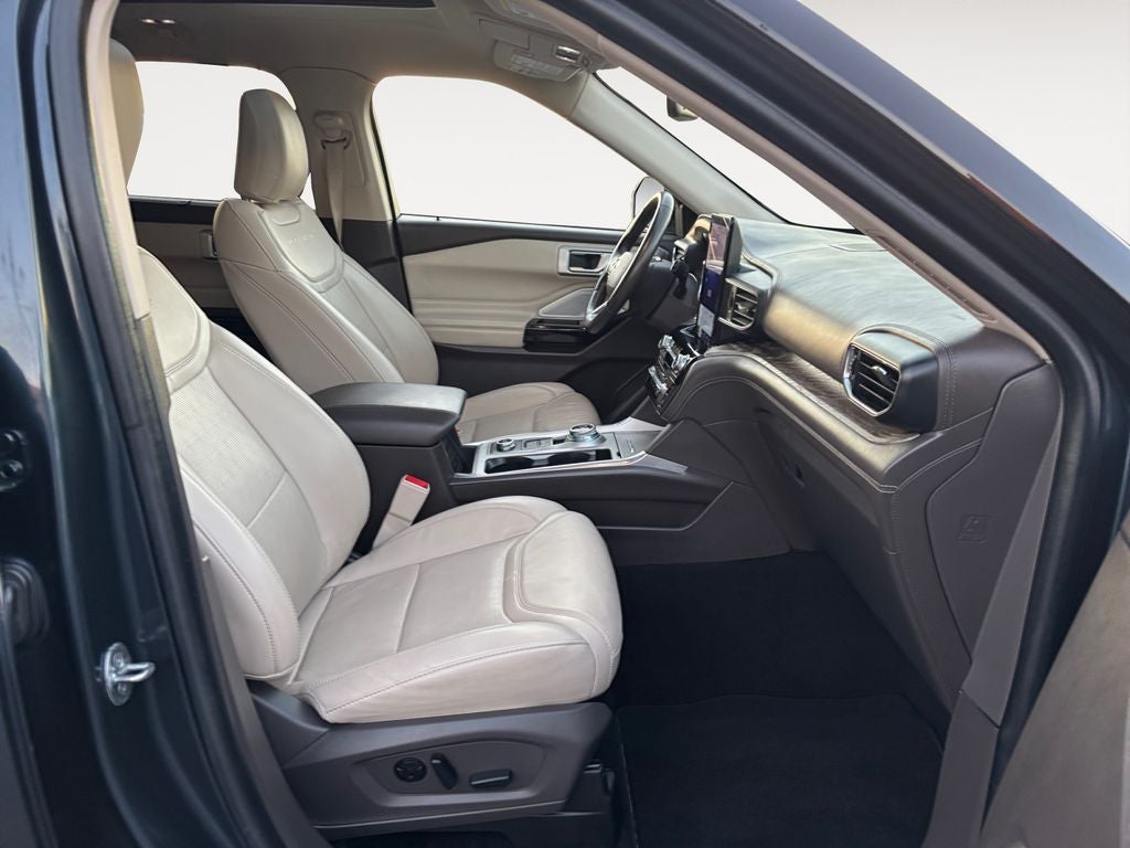 2022 Ford Explorer Platinum