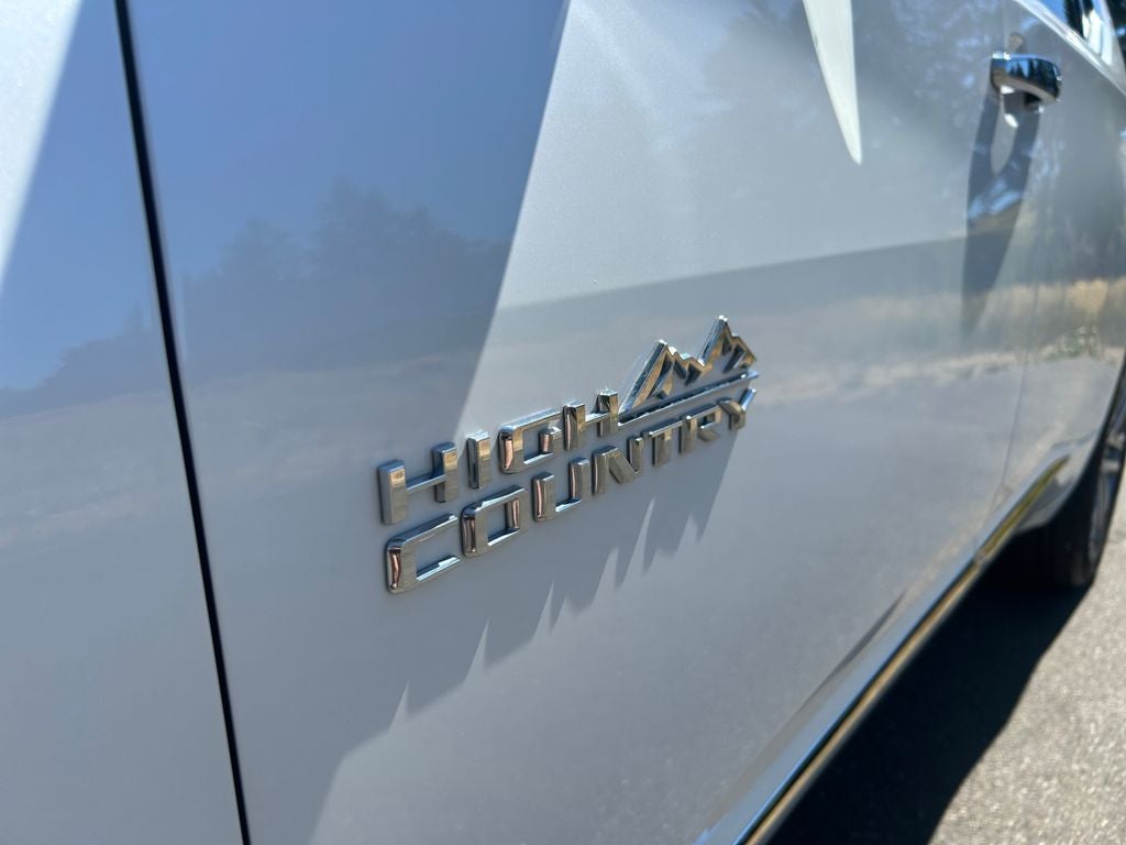 2023 Chevrolet Traverse High Country