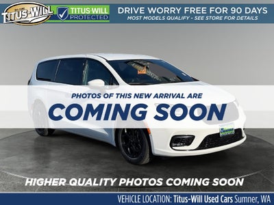 2023 Chrysler Pacifica Hybrid Touring L