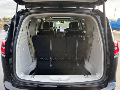 2023 Chrysler Pacifica Hybrid Limited