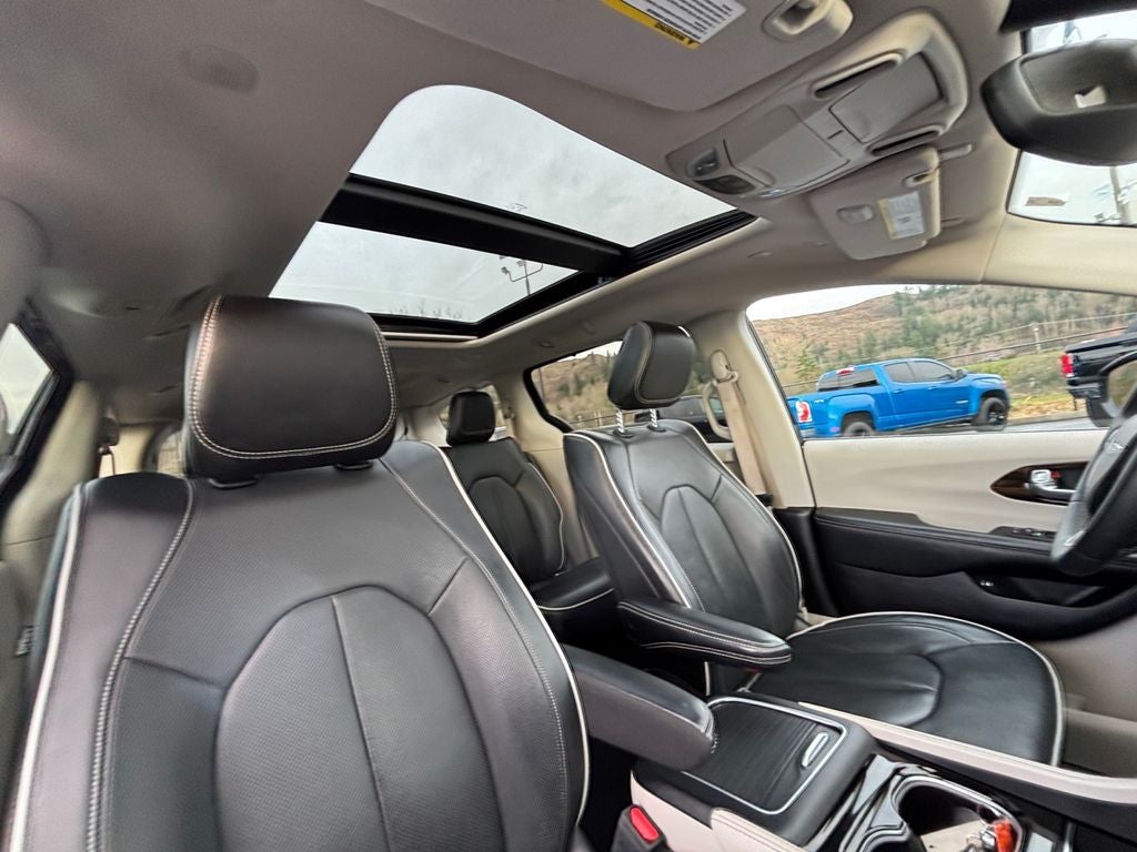 2023 Chrysler Pacifica Hybrid Limited