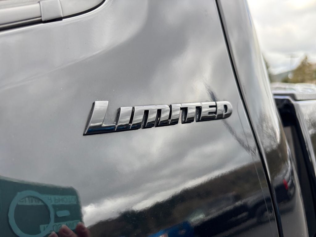 2022 Toyota Tacoma Limited V6