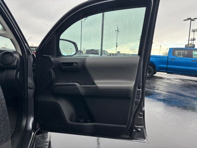 2022 Toyota Tacoma SR V6