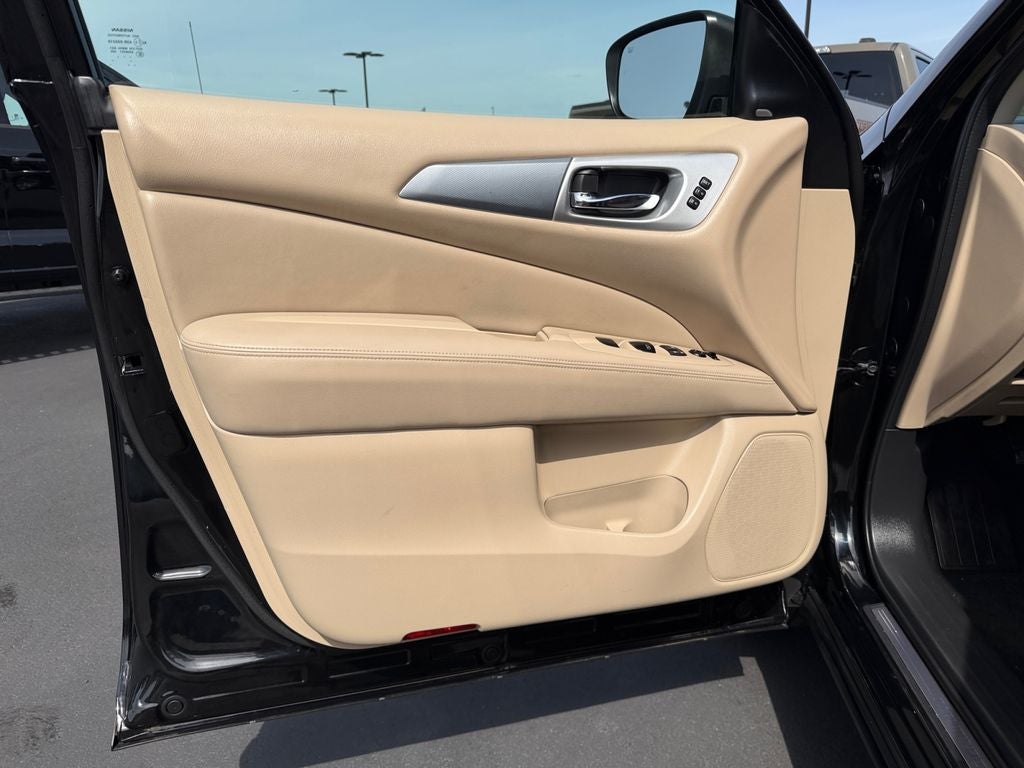 2018 Nissan Pathfinder SL