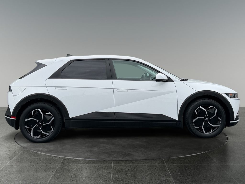 2024 Hyundai IONIQ 5 SE
