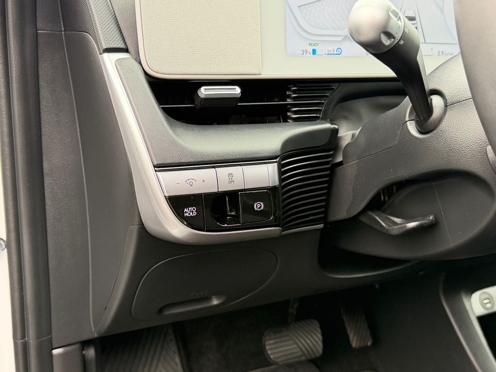 2024 Hyundai IONIQ 5 SE