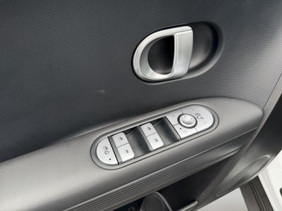 2024 Hyundai IONIQ 5 SE