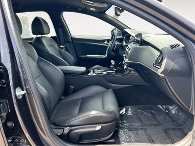 2023 Kia Stinger GT-Line