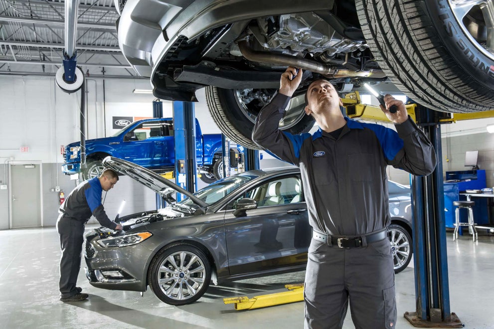 Bowen Scarff Ford service technician working on a vehicle